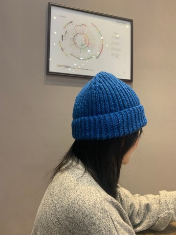 寶藍羅紋毛線帽。手工編織保暖針織帽。男女皆可秋冬必備