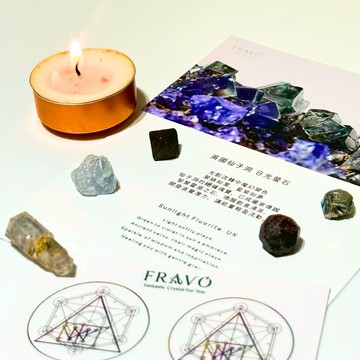 【精選水晶小礦禮包】 精選天然水晶小礦+法寶許願蠟燭+神聖幾何貼紙  (隨機出貨) F25KM03006