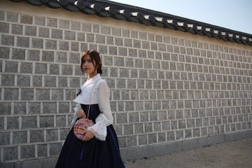 桃紅拼布小圓包 - 可手拿/ 斜揹/ 婚禮姊妹禮物