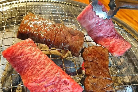 佐賀牛 バラ肉(カルビ) 600g(A4ランク以上の品)焼肉用 霜降り牛肉 国産黒毛和牛 お土産 ご自身用 ギフト贈答 お祝い用