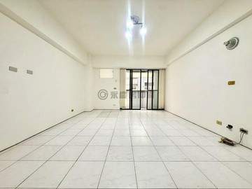 康樂街明亮有陽台大套房｜中西區黃金地段｜台南市中西區康樂街