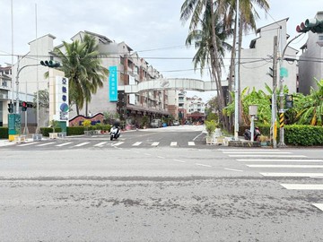 楠梓過去一點點  我在亞熱帶透天花園雙車墅等您｜高雄市梓官區海景路