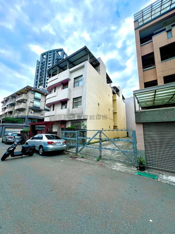 豐樂公園十三期旁正八期黃金別墅住2建地｜台中市南屯區豐功段