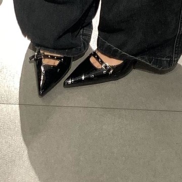 2025年春夏季新款黑色尖頭高跟鞋氣質時髦漆皮包頭涼鞋女細跟單鞋