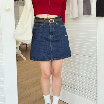 Waroom|現貨實拍  復古深藍色牛仔短裙 無彈性 高腰半身裙 修身包臀裙  顯瘦 百搭A字短牛仔裙 短裙 D22