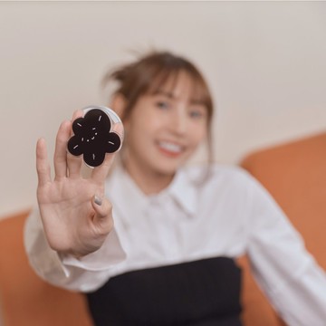 Meigo微笑花花MagSafe氣囊支架