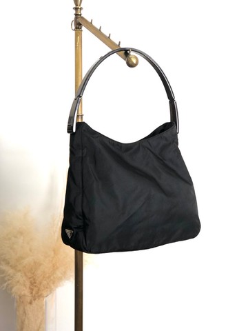 【 日本直送 名牌中古包 】PRADA 普拉達 肩背包 黑色 三角標誌 尼龍 腋下包 vintage 古董 yrvu6f