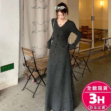 【梨卡】隔日到貨 女裝【套裝】連身裙 連身長裙 毛衣 長裙 外套 針織 v領毛衣 流蘇單排扣上衣DR607【現貨24H】
