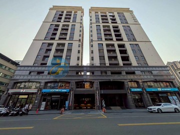 農16曇奇高樓景觀奢華裝潢大三房+平車｜高雄市左營區嘉慶街