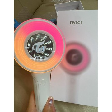 正版可中控 TWICE 手燈 三代手燈 應援棒 兔瓦斯 含特典 多賢 彩瑛 娜璉 定延 Momo JYP WM志效