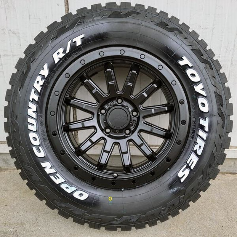 デリカD5 RAV4 タイヤホイールセット トーヨー オープンカントリー RT 235/70R16 ホワイトレター 16インチ DeathRock -  メルカリ - タイヤ・ホイールセット