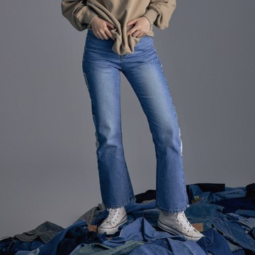 EDWIN｜CORE｜女裝｜側邊拼接丹寧大喇叭褲