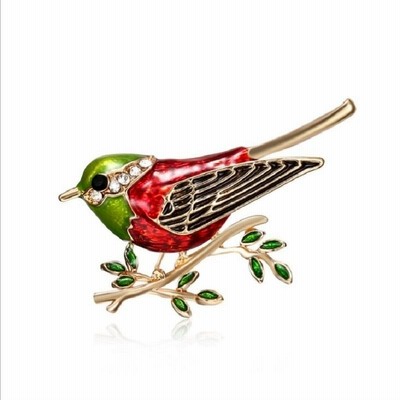 【鳥が可愛い♡】CHANEL ラインストーンの鳥ブローチ ブローチ ピン 鳥 バード 七宝焼き風 ゴールドカラー ライン