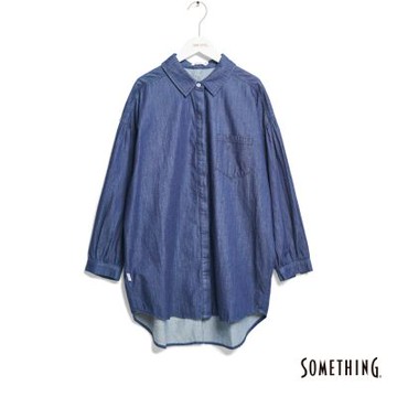 SOMETHING 女裝 前後開襟長版長袖襯衫-酵洗藍