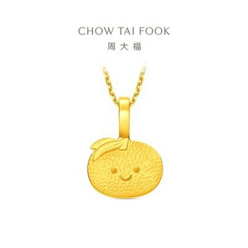 【周大福】ING系列 迷你橘子寶寶 吉字黃金吊墜_計價黃金(不含鍊)