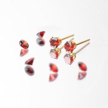 高品質立方氧化鋯，玫瑰紅，耳夾，手術不鏽鋼，生日禮物，日本製造