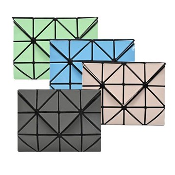 ISSEY MIYAKE 三宅一生 BAOBAO 亮面/霧面卡片短夾-多色選-慈濟