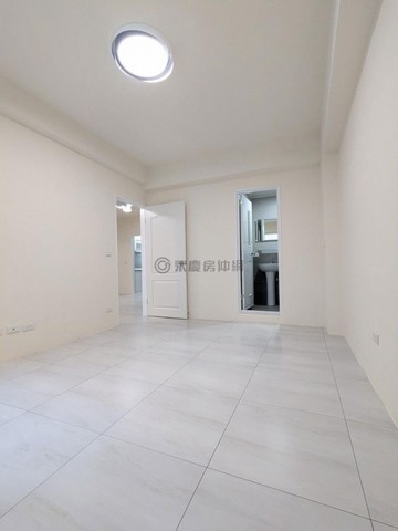 五權車站旁全室裝潢三樓美寓｜台中市西區永安街