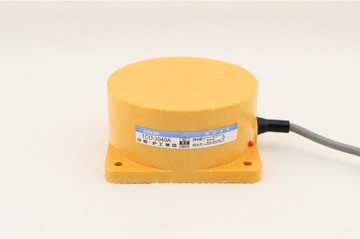 方形電感感應傳感器TCO-3040AL金屬接近開關直流36V二線常開24V