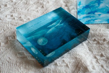 壓克力水晶畫 - 山林大海裡的藍色