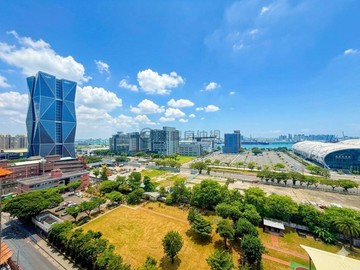 亞灣展覽館｜大船入港｜千萬裝修｜三房雙平車｜高雄市前鎮區啟聖街
