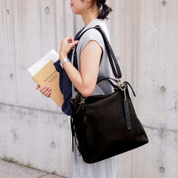 時尚質感 日系職人款手提/側背/後背 三用包 - 黑色 黑色