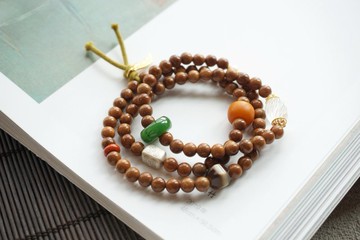 天然庫克手鏈 搭配老蜜蠟面包扣 碧玉跑環 白水晶扭轉乾坤珠 開運