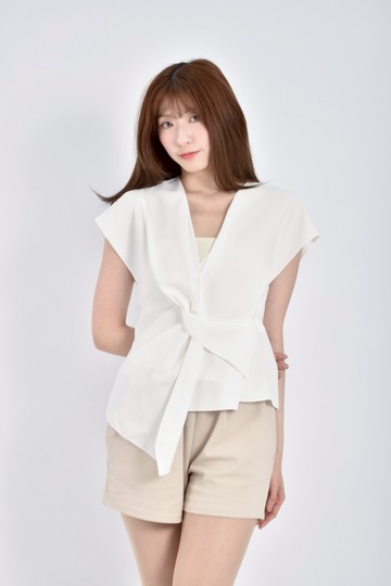 (S) zara質感設計感白色短袖上衣