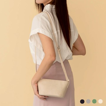 天藍小舖-輕霧感皮革斜背小包-共4色-$490【A17175077】