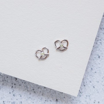 【絕版特惠】橄欖石925純銀德國結麵包耳環