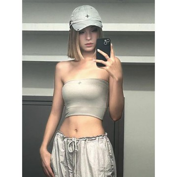 ♡ 𝑪𝒉𝒊𝒄 𝒖 ♡休閒個性運動風印花潮牌2026夏季修身顯瘦背心辣妹性感裹胸上衣女
