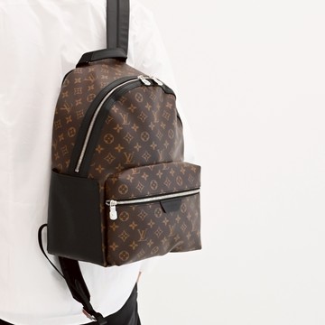 Louis Vuitton LV M46684 Discovery PM 經典花紋大容量商旅雙肩後背包
