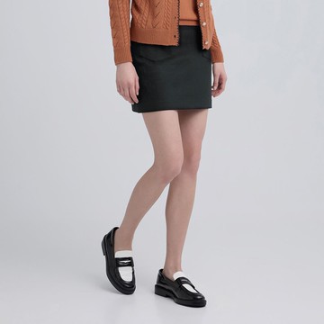 ILEY伊蕾 彈力縲縈造型短裙(黑；M-XL)