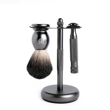 【紳士用品專賣】英國 Grand Manner 特務系列 復古雙刃手動安全刮鬍刀套組（槍管黑 / 雙面刮鬍刀片）