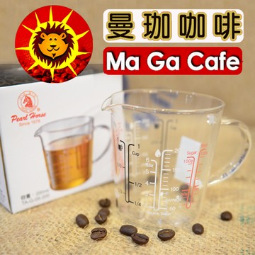【曼珈咖啡】寶馬 玻璃刻度量杯 500ml