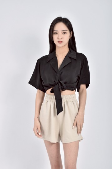 加購優惠(M) 修身短版緞面前綁帶黑色短袖上衣
