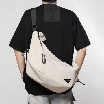 斜挎包男生潮牌2025新款時尚休閑機能騎行運動潮流郵差男款單肩包