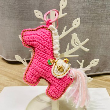桃花小馬-現貨 / 馬年招財鉤織小物 吊飾 香包