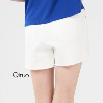 Qiruo 奇若春夏專櫃白色超短褲1221C 水鑽裝飾