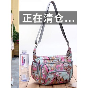 新款女式帆布斜挎包中老年花布包時尚媽媽包尼龍冬季牛津布單肩包