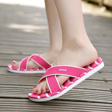 室內情侶拖鞋女夏大碼防滑厚底踩屎感按摩交叉拖鞋防滑沙灘一字拖