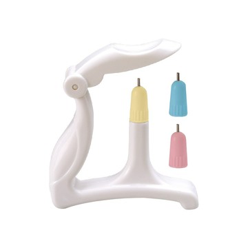 FARLIN配件奶嘴打孔器 0+月適用  白色 + 藍色 + 黃色 + 粉色  1個