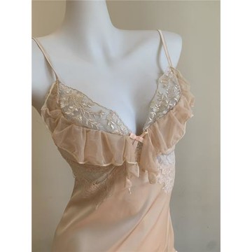 花開｜萬能法式溫柔氛圍純欲風蕾絲性感吊帶帶胸墊睡衣女冰絲睡裙