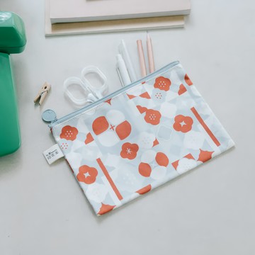 in Blooom 印花樂 拉鏈文具袋 棉 尼龍拉鍊 21 x 14 cm  L14 玻璃海棠12號 春梅紅  1個