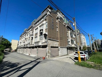 竹北【中華首富】精品美透天｜新竹縣竹北市中華路