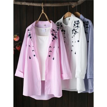 春秋韓版新款休閑文藝襯衣胖mm中長款花朵刺繡條紋襯衫大碼女裝