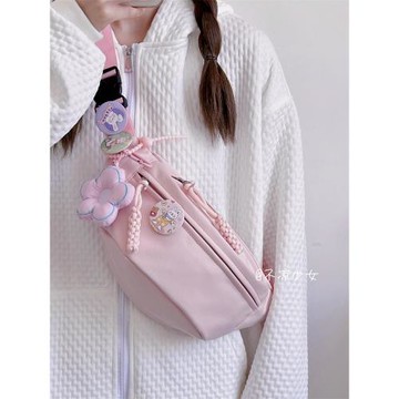 粉色小眾斜挎腰包日系ins簡約清新百搭小包包女休閑森系少女胸包