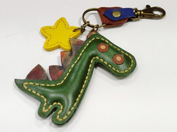 皮革小恐龍吊飾