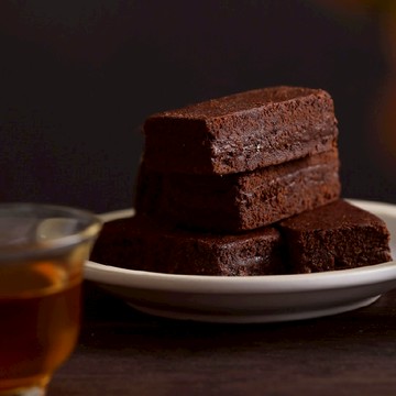 巧克力夾心布朗尼🍰【WA!COOKIES】古朗尼-榛果可可(布朗尼生日蛋糕)＿古娃娃點心品牌(預購商品)