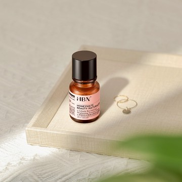 【HBN官方】α-熊果苷光透煥白精萃水-特證版 30ml (發光水)